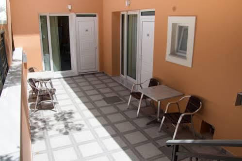 Poseidon Studios & Apartments Palaiochora Exterior photo