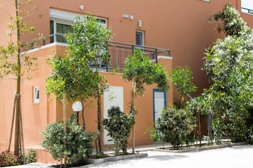 Poseidon Studios & Apartments Palaiochora Exterior photo